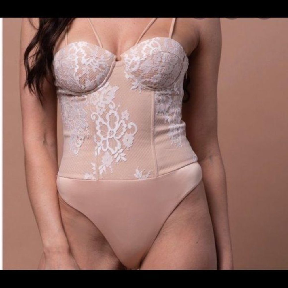 Byegreis Cream Celeste Bodysuit Size XXL